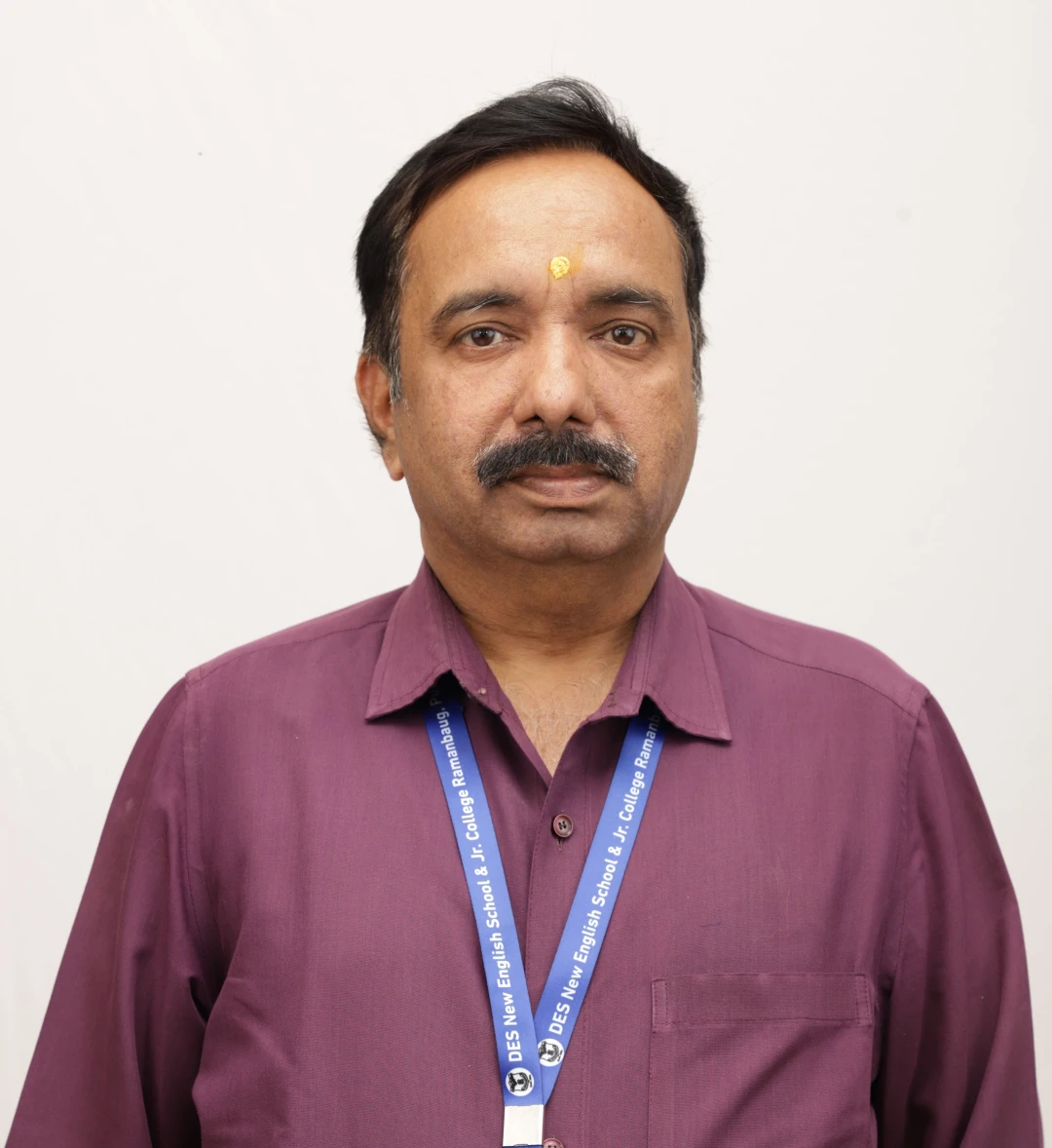 श्री. पाठक हेमंत शरद